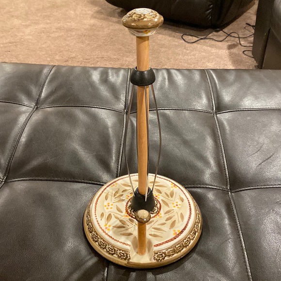 Temptations Other - Temptations paper towel holder
